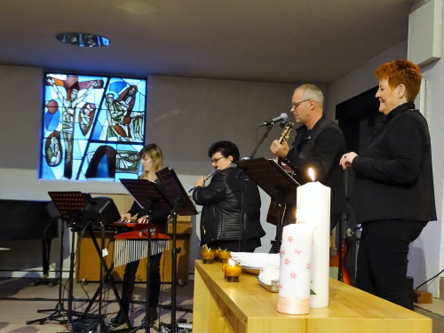 sempre tu beim Taufgottesdienst in Schorndorf, leider ohne unseren "verletzten" Saxofonisten Tobias
