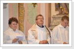 pfarrer und ministranten (teresa und niklas heini, die kinder von petra und hartmut) pfarrer und ministranten (teresa und niklas heini, die kinder von petra und hartmut)